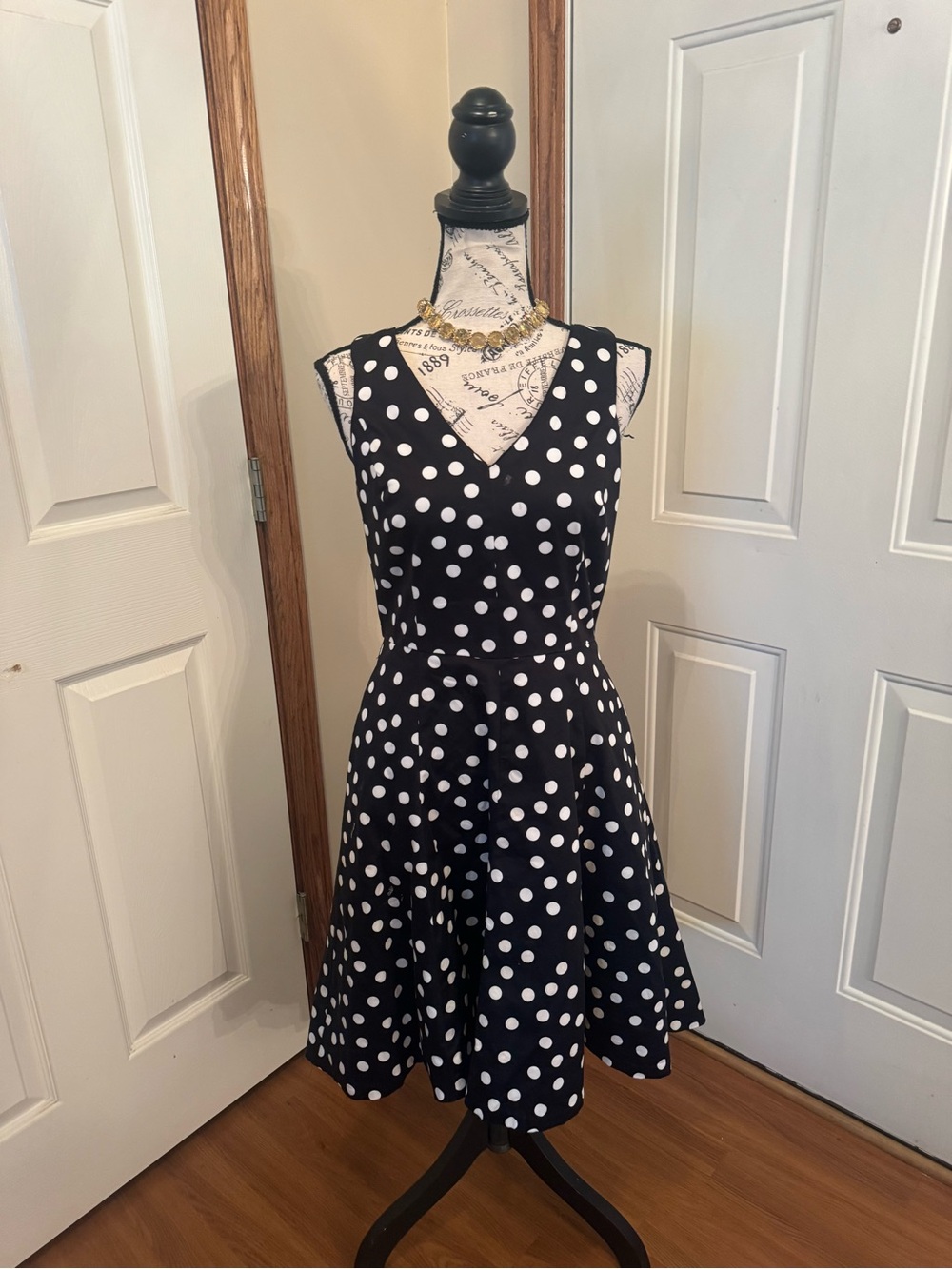 White House Black Market Black & White Polka Dot V-Neck Midi Dress
